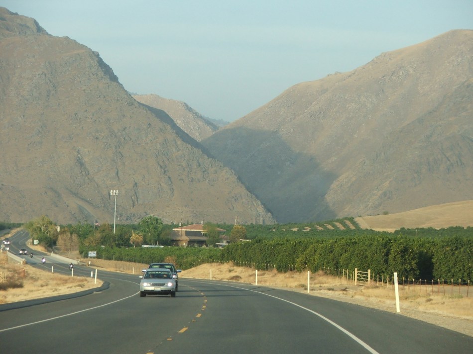 DSCF5087 Kern Canyon which leads to Lake Isabella