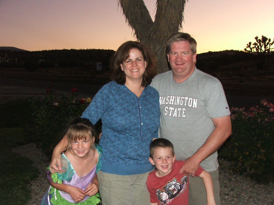 We had dinner with Katrina's cousins Wanetta & Kirk + Kids in Palmdale