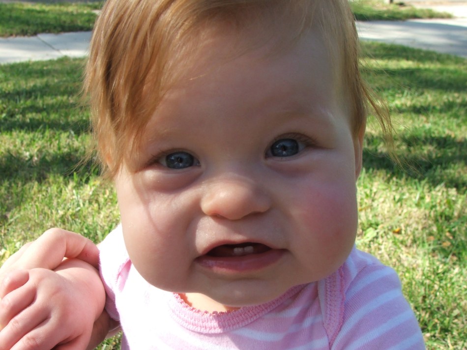 See my bottom teeth?